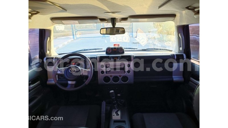 Big with watermark toyota fj cruiser ashanti import dubai 50313