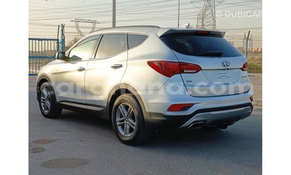 Sayi Imported Hyundai Santa Fe Sauran Mota in Import - Dubai a Ashanti Sayi Imported Hyundai Santa Fe Sauran Mota in Import - Dubai a Ashanti