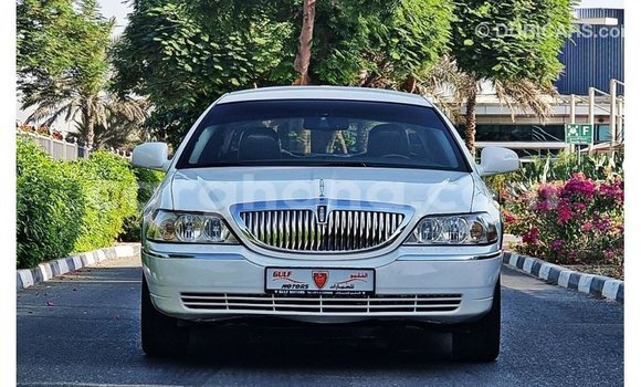 Sayi Imported Lincoln Continental White Mota in Import - Dubai a Ashanti Sayi Imported Lincoln Continental White Mota in Import - Dubai a Ashanti