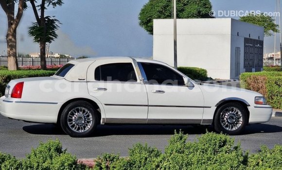 Sayi Imported Lincoln Continental White Mota in Import - Dubai a Ashanti Sayi Imported Lincoln Continental White Mota in Import - Dubai a Ashanti