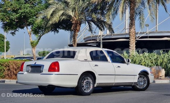 Sayi Imported Lincoln Continental White Mota in Import - Dubai a Ashanti Sayi Imported Lincoln Continental White Mota in Import - Dubai a Ashanti