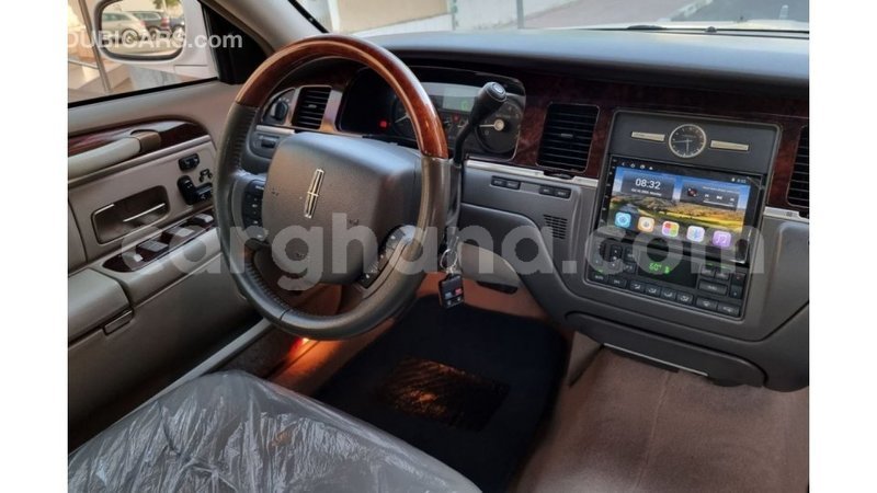 Big with watermark lincoln continental ashanti import dubai 50315