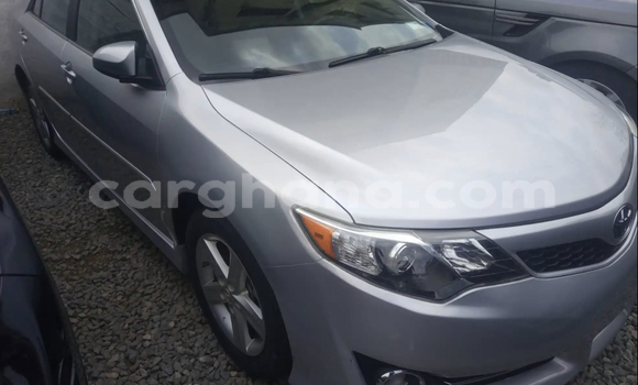 Ra Àlòkù Toyota Camry Silver Ọkọ̀ in Accra ni Greater Accra