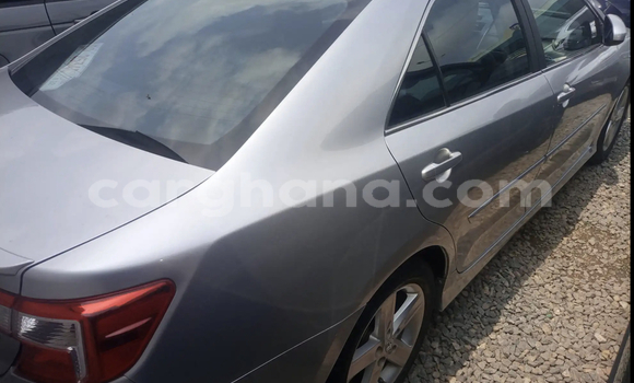 Sayi Na hannu Toyota Camry Azurfa Mota in Accra a Greater Accra Sayi Na hannu Toyota Camry Azurfa Mota in Accra a Greater Accra