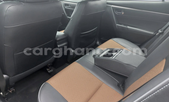 Sayi Na hannu Toyota Corolla White Mota in Accra a Greater Accra Sayi Na hannu Toyota Corolla White Mota in Accra a Greater Accra