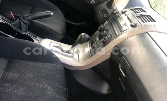 Ra Àlòkù Toyota Corolla funfun Ọkọ̀ in Accra ni Greater Accra Ra Àlòkù Toyota Corolla funfun Ọkọ̀ in Accra ni Greater Accra