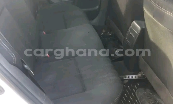 Ra Àlòkù Toyota Corolla funfun Ọkọ̀ in Accra ni Greater Accra Ra Àlòkù Toyota Corolla funfun Ọkọ̀ in Accra ni Greater Accra