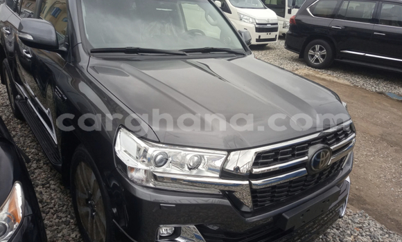 Ra Àlòkù Toyota Land Cruiser Black Ọkọ̀ in Accra ni Greater Accra