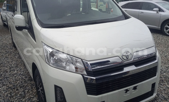 Buy Used Toyota Hiace White Car in Accra in Greater Accra Buy Used Toyota Hiace White Car in Accra in Greater Accra