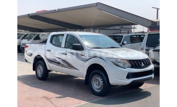Ra Imported Mitsubishi L200 funfun Ọkọ̀ in Import - Dubai ni Ashanti Ra Imported Mitsubishi L200 funfun Ọkọ̀ in Import - Dubai ni Ashanti
