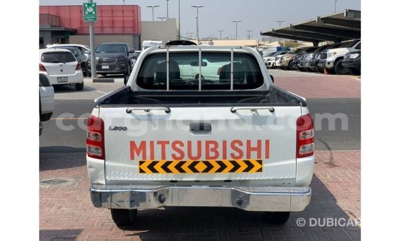 Ra Imported Mitsubishi L200 funfun Ọkọ̀ in Import - Dubai ni Ashanti Ra Imported Mitsubishi L200 funfun Ọkọ̀ in Import - Dubai ni Ashanti