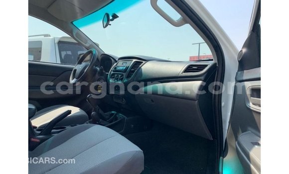 Ra Imported Mitsubishi L200 funfun Ọkọ̀ in Import - Dubai ni Ashanti Ra Imported Mitsubishi L200 funfun Ọkọ̀ in Import - Dubai ni Ashanti
