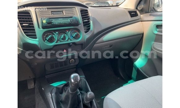 Ra Imported Mitsubishi L200 funfun Ọkọ̀ in Import - Dubai ni Ashanti Ra Imported Mitsubishi L200 funfun Ọkọ̀ in Import - Dubai ni Ashanti