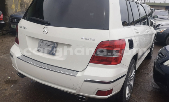 Buy Used Mercedes‒Benz GLK–Class White Car in Accra in Greater Accra Buy Used Mercedes‒Benz GLK–Class White Car in Accra in Greater Accra