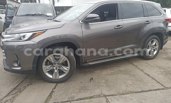 Sayi Na hannu Toyota Highlander Sauran Mota in Accra a Greater Accra Sayi Na hannu Toyota Highlander Sauran Mota in Accra a Greater Accra