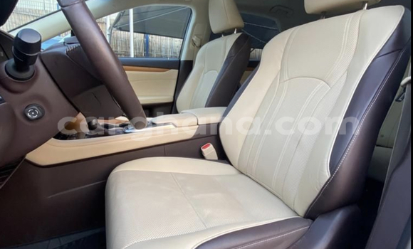 Sayi Na hannu Lexus RX 350 White Mota in Accra a Greater Accra Sayi Na hannu Lexus RX 350 White Mota in Accra a Greater Accra