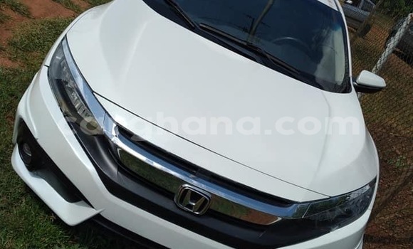 Sayi Na hannu Honda Civic White Mota in Accra a Greater Accra Sayi Na hannu Honda Civic White Mota in Accra a Greater Accra