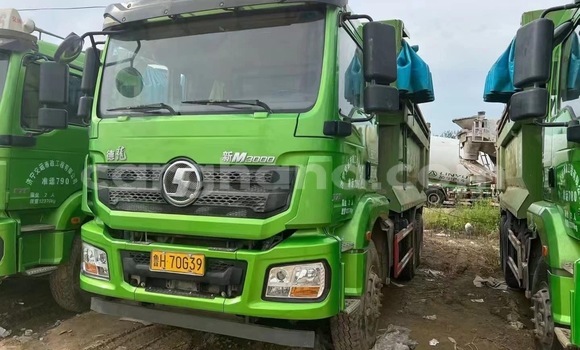 Ra Àlòkù Howo Sinotruck Miiran Ọkọ̀ akẹ́rù ńlá in Accra ni Greater Accra Ra Àlòkù Howo Sinotruck Miiran Ọkọ̀ akẹ́rù ńlá in Accra ni Greater Accra