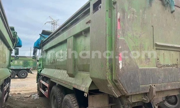Ra Àlòkù Howo Sinotruck Miiran Ọkọ̀ akẹ́rù ńlá in Accra ni Greater Accra Ra Àlòkù Howo Sinotruck Miiran Ọkọ̀ akẹ́rù ńlá in Accra ni Greater Accra