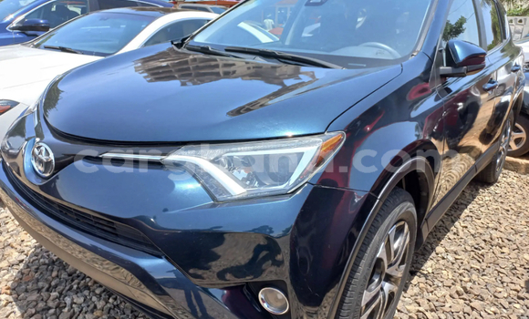 Ra Àlòkù Toyota RAV4 Blue Ọkọ̀ in Accra ni Greater Accra Ra Àlòkù Toyota RAV4 Blue Ọkọ̀ in Accra ni Greater Accra