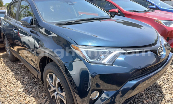 Ra Àlòkù Toyota RAV4 Blue Ọkọ̀ in Accra ni Greater Accra Ra Àlòkù Toyota RAV4 Blue Ọkọ̀ in Accra ni Greater Accra