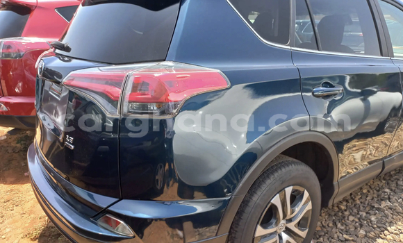 Ra Àlòkù Toyota RAV4 Blue Ọkọ̀ in Accra ni Greater Accra Ra Àlòkù Toyota RAV4 Blue Ọkọ̀ in Accra ni Greater Accra
