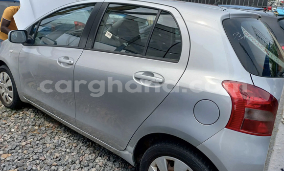 Sayi Na hannu Toyota Yaris Azurfa Mota in Accra a Greater Accra Sayi Na hannu Toyota Yaris Azurfa Mota in Accra a Greater Accra