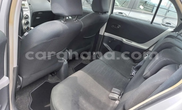 Sayi Na hannu Toyota Yaris Azurfa Mota in Accra a Greater Accra Sayi Na hannu Toyota Yaris Azurfa Mota in Accra a Greater Accra