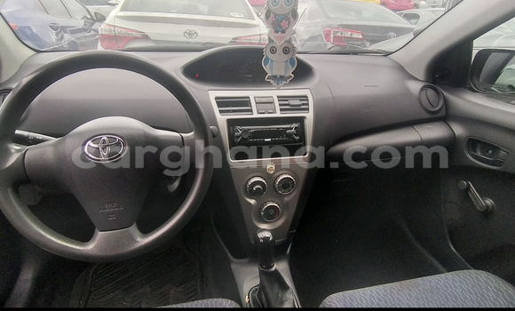 Ra Àlòkù Toyota Yaris Blue Ọkọ̀ in Accra ni Greater Accra Ra Àlòkù Toyota Yaris Blue Ọkọ̀ in Accra ni Greater Accra
