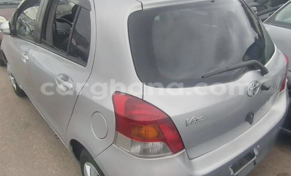 Sayi Na hannu Toyota Vitz Azurfa Mota in Accra a Greater Accra Sayi Na hannu Toyota Vitz Azurfa Mota in Accra a Greater Accra