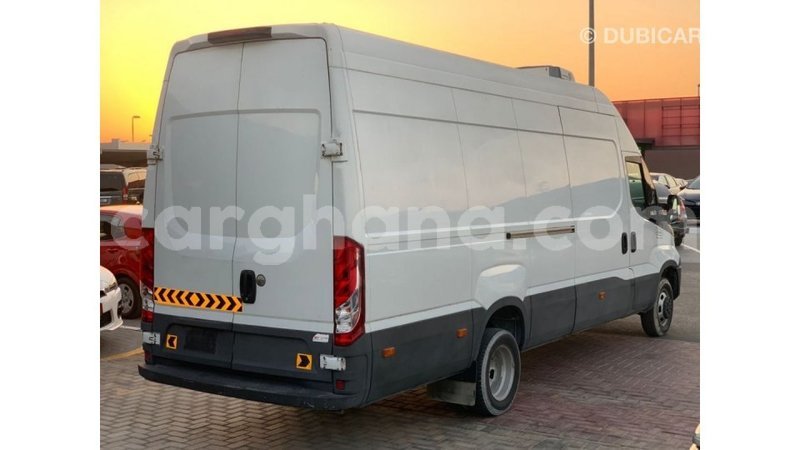 Big with watermark iveco trakker ashanti import dubai 50453