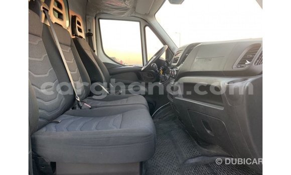 Ra Imported Iveco Trakker funfun Ọkọ̀ in Import - Dubai ni Ashanti Ra Imported Iveco Trakker funfun Ọkọ̀ in Import - Dubai ni Ashanti