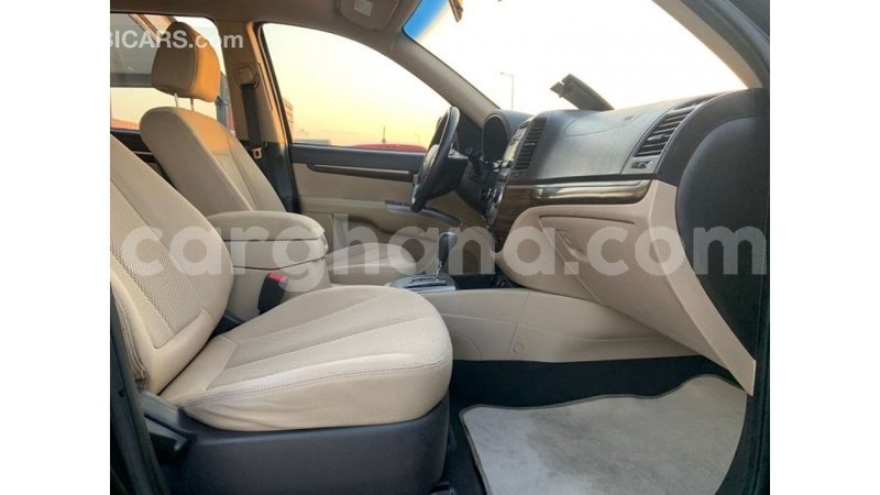 Big with watermark hyundai santa fe ashanti import dubai 50454