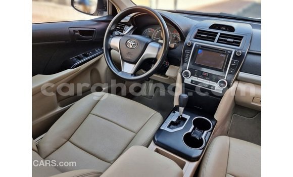 Buy Import Toyota Camry White Car in Import - Dubai in Ashanti Buy Import Toyota Camry White Car in Import - Dubai in Ashanti
