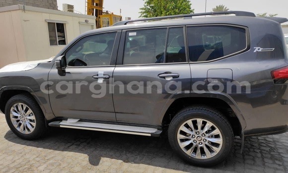 Buy Used Toyota Land Cruiser Black Car in Accra in Greater Accra Buy Used Toyota Land Cruiser Black Car in Accra in Greater Accra