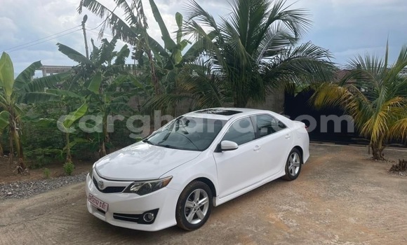 Buy Used Toyota Camry White Car in Accra in Greater Accra Buy Used Toyota Camry White Car in Accra in Greater Accra