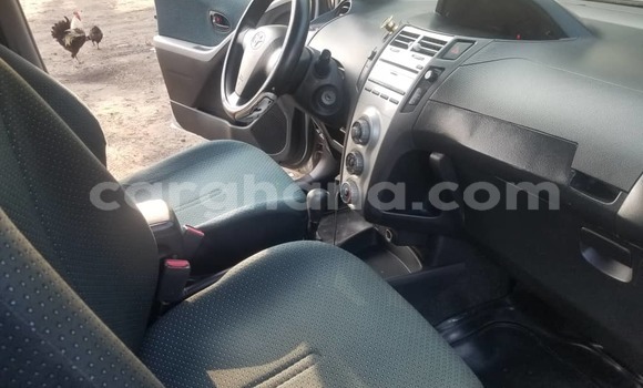 Buy Used Toyota Vitz Silver Car in Accra in Greater Accra Buy Used Toyota Vitz Silver Car in Accra in Greater Accra