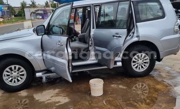 Buy Used Mitsubishi Pajero Silver Car in Accra in Greater Accra Buy Used Mitsubishi Pajero Silver Car in Accra in Greater Accra