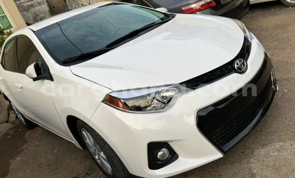Sayi Na hannu Toyota Corolla White Mota in Accra a Greater Accra Sayi Na hannu Toyota Corolla White Mota in Accra a Greater Accra
