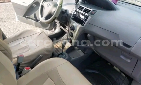 Buy Used Toyota Vitz Silver Car in Accra in Greater Accra Buy Used Toyota Vitz Silver Car in Accra in Greater Accra
