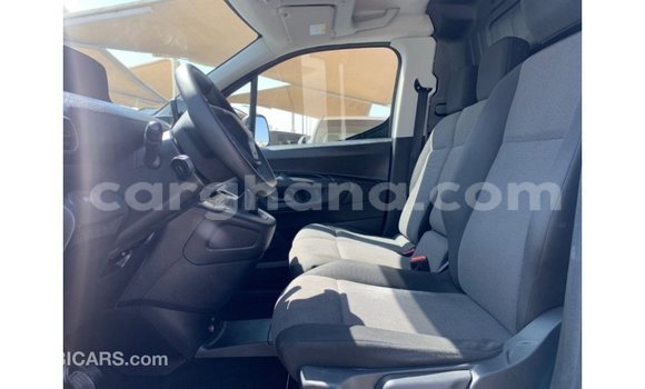 Ra Imported Peugeot Partner funfun Ọkọ̀ in Import - Dubai ni Ashanti Ra Imported Peugeot Partner funfun Ọkọ̀ in Import - Dubai ni Ashanti