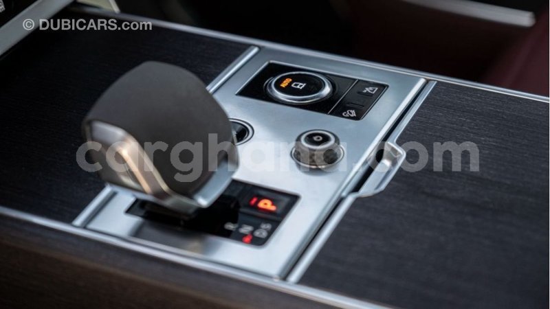 Big with watermark land rover range rover ashanti import dubai 50550