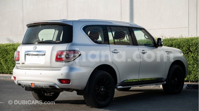 Big with watermark nissan patrol ashanti import dubai 50551