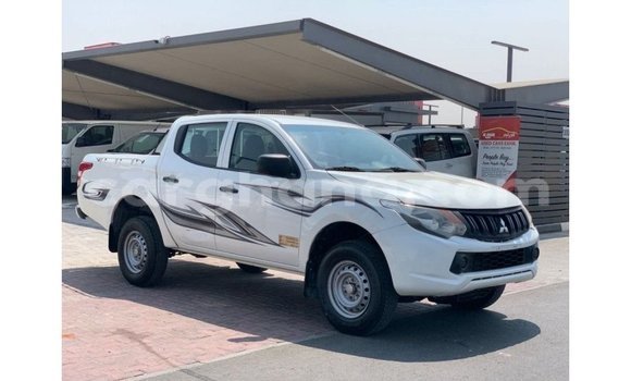 Ra Imported Mitsubishi L200 funfun Ọkọ̀ in Import - Dubai ni Ashanti Ra Imported Mitsubishi L200 funfun Ọkọ̀ in Import - Dubai ni Ashanti