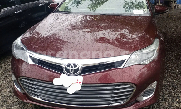Sayi Na hannu Toyota Avalon Brown Mota in Accra a Greater Accra