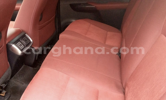 Ra Àlòkù Toyota Hilux funfun Ọkọ̀ in Accra ni Greater Accra Ra Àlòkù Toyota Hilux funfun Ọkọ̀ in Accra ni Greater Accra