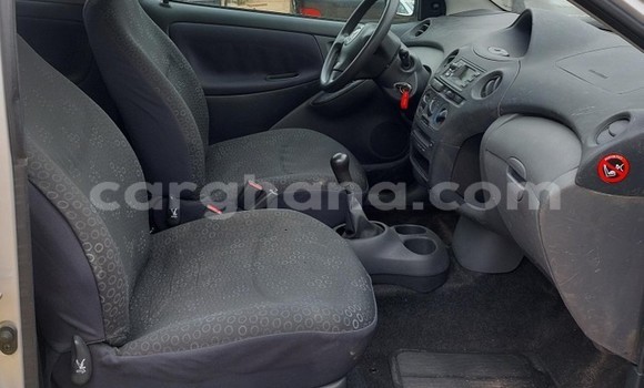 Ra Àlòkù Toyota Yaris Silver Ọkọ̀ in Sekondi–Takoradi Metropolitan ni Oorun Ra Àlòkù Toyota Yaris Silver Ọkọ̀ in Sekondi–Takoradi Metropolitan ni Oorun