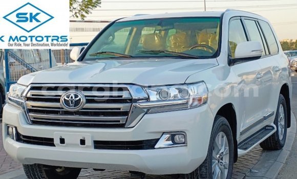 Ra Imported Toyota Land Cruiser funfun Ọkọ̀ in Import - Dubai ni Ashanti Ra Imported Toyota Land Cruiser funfun Ọkọ̀ in Import - Dubai ni Ashanti