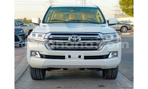 Ra Imported Toyota Land Cruiser funfun Ọkọ̀ in Import - Dubai ni Ashanti Ra Imported Toyota Land Cruiser funfun Ọkọ̀ in Import - Dubai ni Ashanti