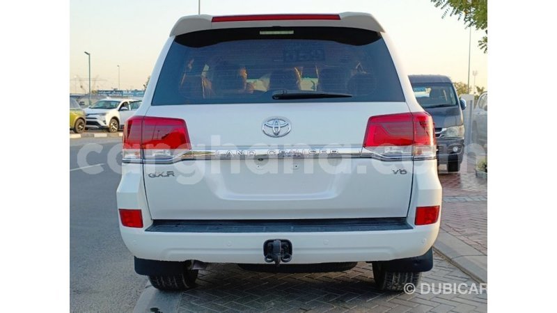 Big with watermark toyota land cruiser ashanti import dubai 50589